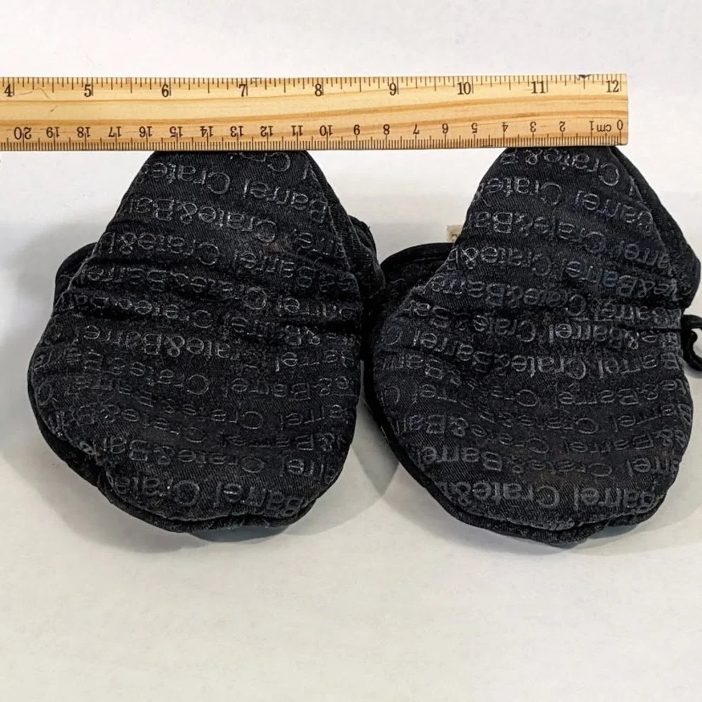 Crate & Barrel Black Quilted Mini Oven Mitts Set of 2 Silicone Grip Pinch Mitts